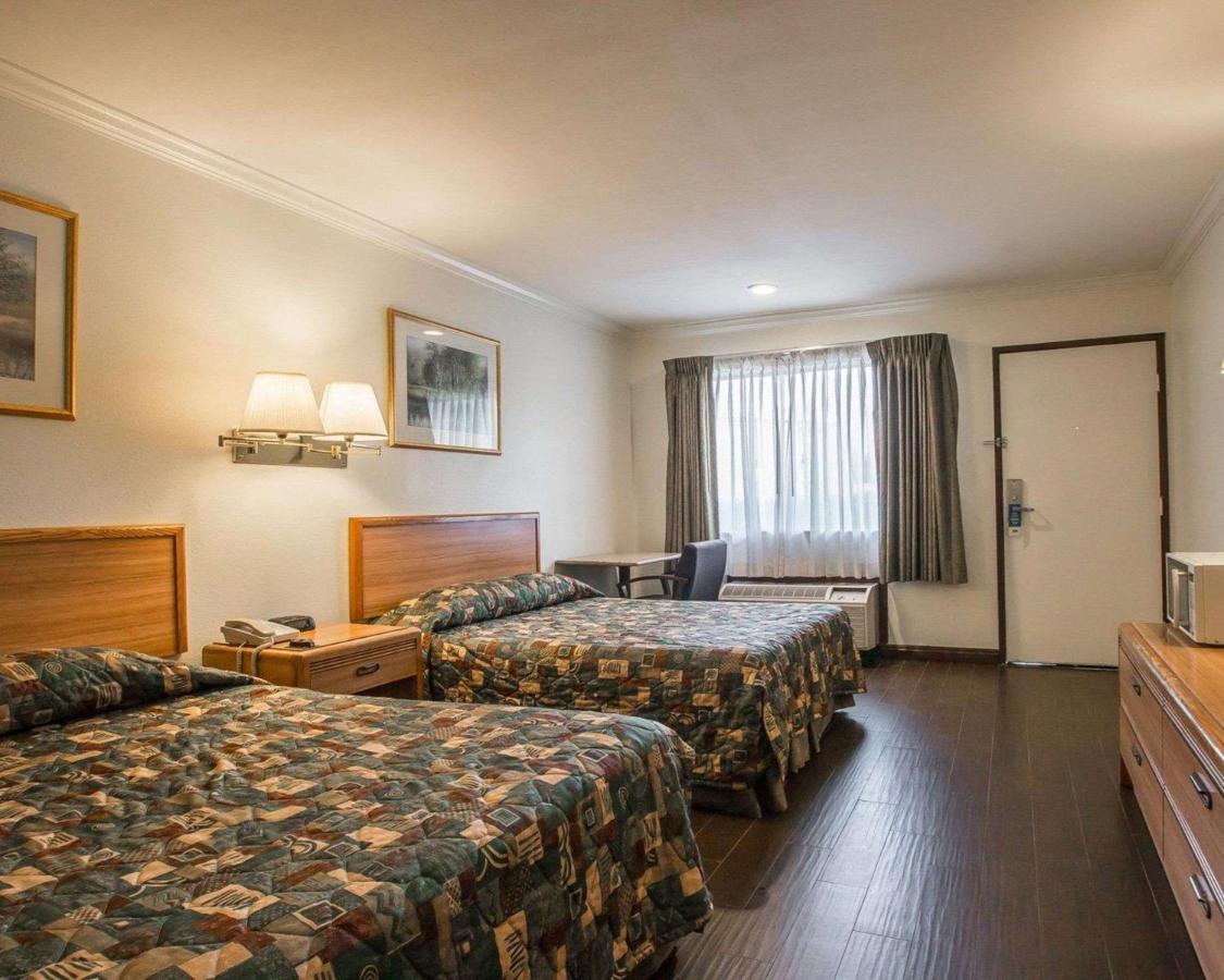 Palm Inn Hotel Near Tyler Mall Riverside Esterno foto