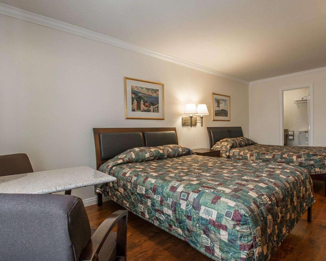 Palm Inn Hotel Near Tyler Mall Riverside Esterno foto