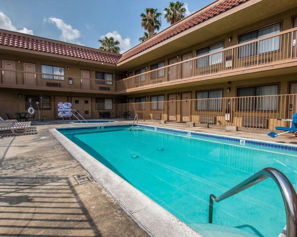 Palm Inn Hotel Near Tyler Mall Riverside Esterno foto